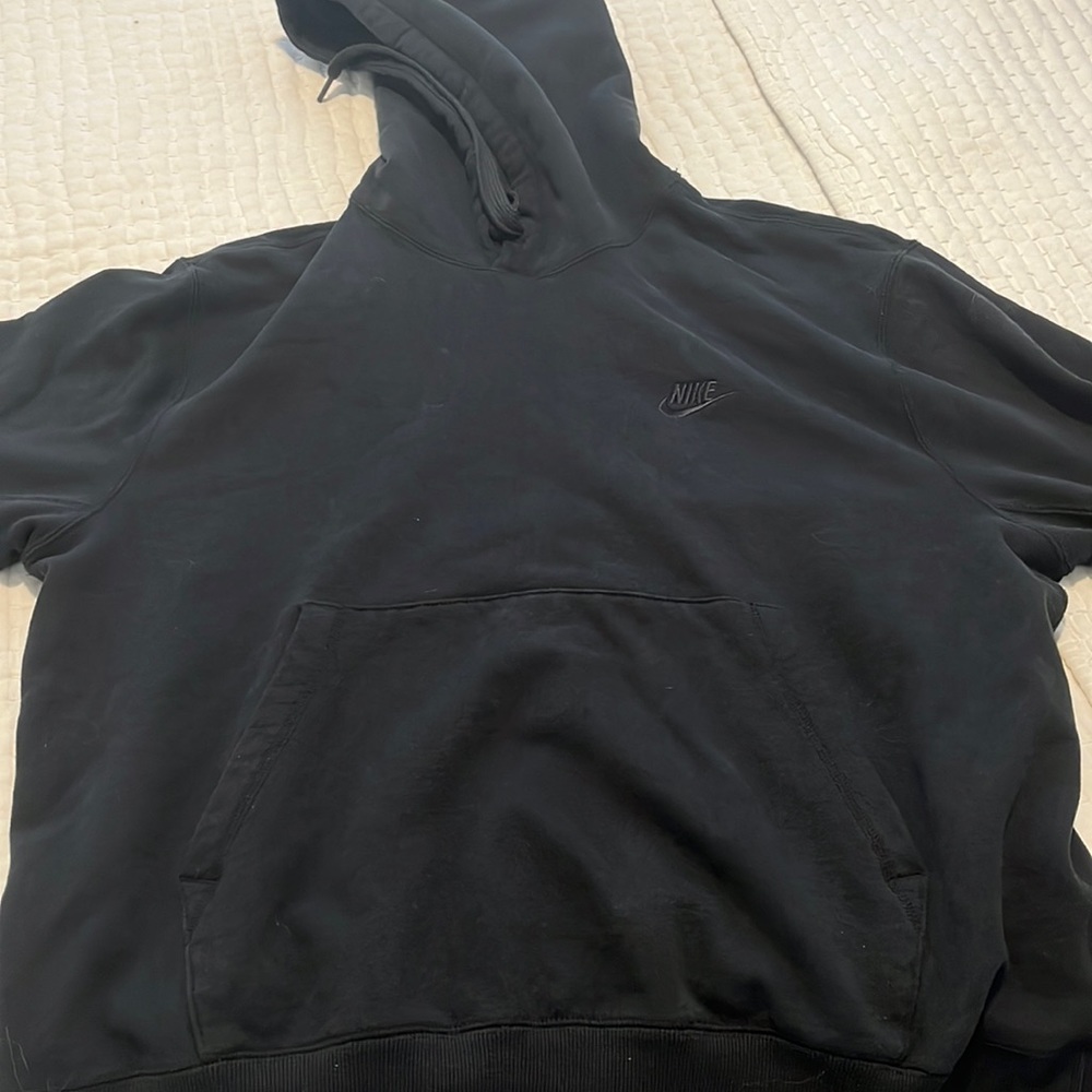 nike sweatshirt